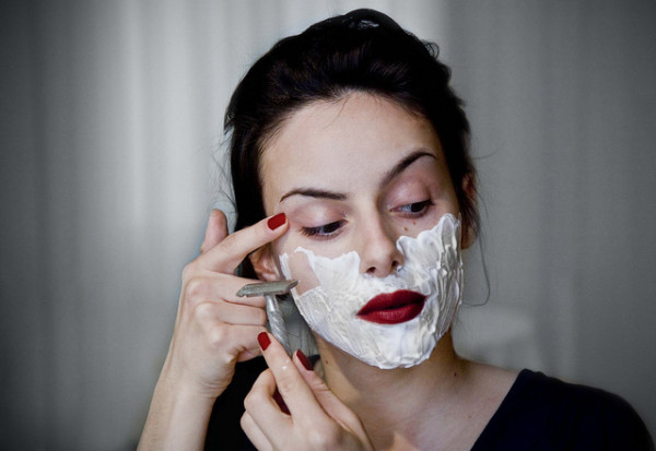 women shave face dermaplaning